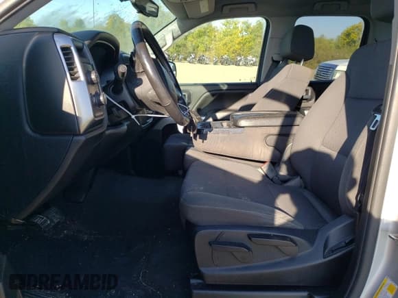 ✅ 2019 Chevrolet Silverado 1500 LT • VIN: 2GCVKPEC1K1132011 • Lot: 72234184. Wystawiony na Copart z przebiegiem 110 342 mil. Bezpłatny archiwum sprzedaży aukcyjnych z USA i szczegółowy raport historii pojazdu na DreamBid. Zdjęcie 7.