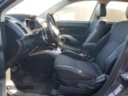 ✅ 2012 Mitsubishi Outlander SE • VIN: JA4JT3AW8CU002750 • Lot: 85421935. Wystawiony na Copart z przebiegiem 141 439 mil. Bezpłatny archiwum sprzedaży aukcyjnych z USA i szczegółowy raport historii pojazdu na DreamBid. Zdjęcie 7.