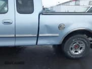 ✅ 1998 Ford F-150 • VIN: 1FTZX1762WKB76211 • Lot: 41518425. Wystawiony na IAAI z przebiegiem 265 987 mil. Bezpłatny archiwum sprzedaży aukcyjnych z USA i szczegółowy raport historii pojazdu na DreamBid. Zdjęcie 6.