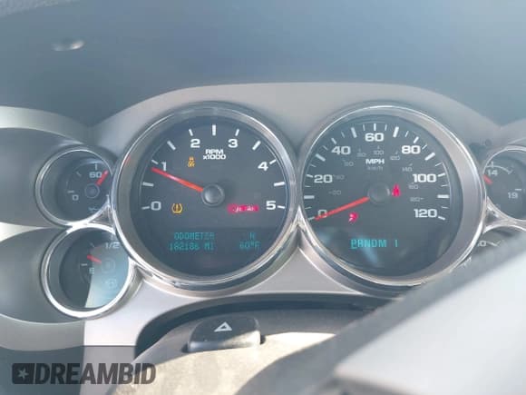 ✅ 2014 Chevrolet Silverado 2500HD LT • VIN: 1GC1KXC80EF116411 • Lot: 41208741. Listed on IAAI with 182,186 mi. Free auction sales archive from the USA and detailed vehicle history report at DreamBid. Image 7.