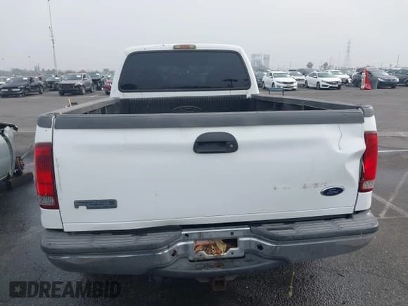 ✅ 2007 Ford F-250 XL • VIN: 1FTNF20507EB44298 • Лот: 41240766. Опубликован ранее на IAAI с пробегом 83 190 миль. Бесплатный доступ к архиву аукционных продаж из США и подробный отчёт об истории автомобиля на DreamBid. Изображение 16.