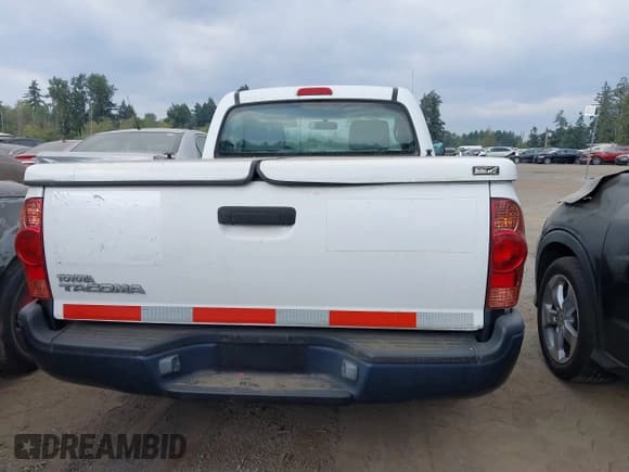✅ 2006 Toyota Tacoma • VIN: 5TENX22N16Z294569 • Lot: 42851090. Listed on IAAI with 231,493 mi. Free auction sales archive from the USA and detailed vehicle history report at DreamBid. Image 16.