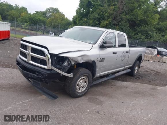 ✅ 2014 Ram 2500 Tradesman • VIN: 3C6UR5HL3EG204711 • Lot: 42890361. Wystawiony na IAAI z przebiegiem 155 000 mil. Bezpłatny archiwum sprzedaży aukcyjnych z USA i szczegółowy raport historii pojazdu na DreamBid. Zdjęcie 2.
