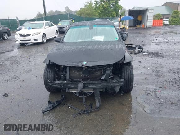 ✅ 2006 BMW 3 Series 330i • VIN: WBAVB33526PS14803 • Lot: 42371730. Wystawiony na IAAI z przebiegiem 174 338 mil. Bezpłatny archiwum sprzedaży aukcyjnych z USA i szczegółowy raport historii pojazdu na DreamBid. Zdjęcie 13.