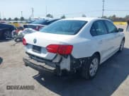 ✅ 2012 Volkswagen Jetta S • VIN: 3VW2K7AJ4CM395270 • Лот: 42442811. Опубликован ранее на IAAI с пробегом 164 952 миль. Бесплатный доступ к архиву аукционных продаж из США и подробный отчёт об истории автомобиля на DreamBid. Изображение 4.