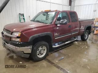 ✅ 2003 Chevrolet Silverado 2500HD LT • VIN: 1GCHK29183E183790 • Lot: 45008235. Wystawiony na Copart z przebiegiem Nie podano. Bezpłatny archiwum sprzedaży aukcyjnych z USA i szczegółowy raport historii pojazdu na DreamBid. Zdjęcie 1.