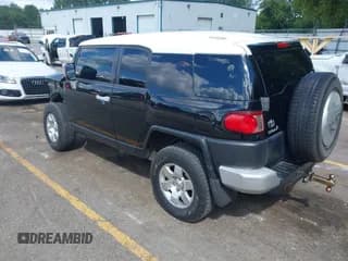 ✅ 2010 Toyota FJ Cruiser • VIN: JTEBU4BFXAK089812 • Лот: 43088598. Опубликован ранее на IAAI с пробегом 157 378 миль. Бесплатный доступ к архиву аукционных продаж из США и подробный отчёт об истории автомобиля на DreamBid. Изображение 3.