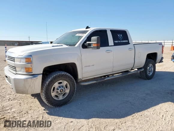 ✅ 2015 Chevrolet Silverado 2500HD LT • VIN: 1GC1KVE80FF638751 • Lot: 84051505. Listed on Copart with 90,747 mi. Free auction sales archive from the USA and detailed vehicle history report at DreamBid. Image 1.