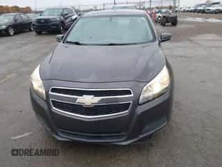 2013 Chevrolet Malibu LT z VIN 1G11C5SA6DF133873, wystawiony jako IAAI lot #43519043 z przebiegiem 124 213 mil mil oraz . Historia ofert i sprzedaży dostępna na DreamBid. Obrazek 6.