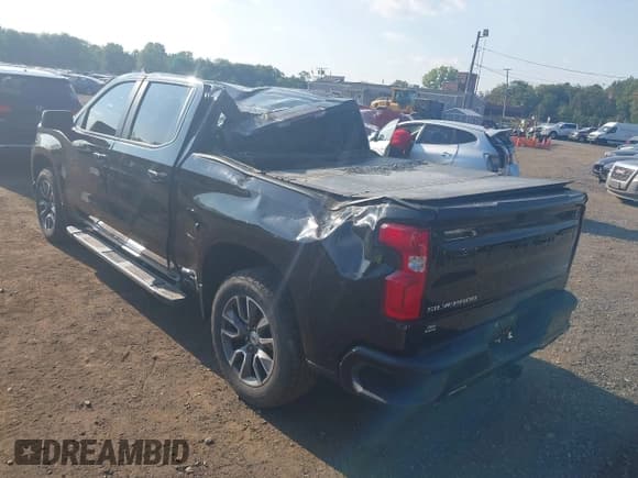 ✅ 2019 Chevrolet Silverado 1500 RST • VIN: 3GCUYEED9KG102561 • Lot: 43216999. Wystawiony na IAAI z przebiegiem 76 081 mil. Bezpłatny archiwum sprzedaży aukcyjnych z USA i szczegółowy raport historii pojazdu na DreamBid. Zdjęcie 17.