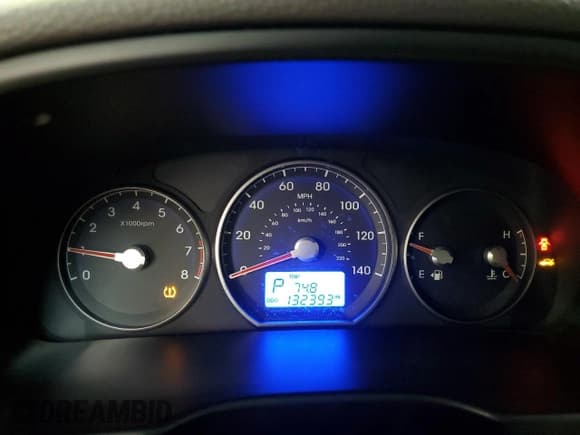 ✅ 2011 Hyundai Santa Fe Limited • VIN: 5XYZKDAG2BG089118 • Lot: 86173724. Listed on Copart with 132,393 mi. Free auction sales archive from the USA and detailed vehicle history report at DreamBid. Image 9.