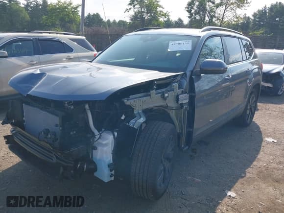 ✅ 2025 Volkswagen Atlas SE • VIN: 1V2KR2CA1SC526135 • Лот: 42706139. Опубликован ранее на IAAI с пробегом 2 706 миль. Бесплатный доступ к архиву аукционных продаж из США и подробный отчёт об истории автомобиля на DreamBid. Изображение 18.