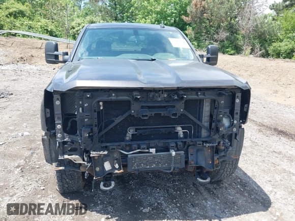 ✅ 2015 Chevrolet Silverado 2500HD LT • VIN: 1GC1KVE82FF572185 • Lot: 42207194. Listed on IAAI with 245,109 mi. Free auction sales archive from the USA and detailed vehicle history report at DreamBid. Image 13.