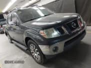 ✅ 2010 Nissan Frontier SE • VIN: 1N6AD0ER1AC422386 • Lot: 40995307. Wystawiony na IAAI z przebiegiem 195 742 mil. Bezpłatny archiwum sprzedaży aukcyjnych z USA i szczegółowy raport historii pojazdu na DreamBid. Zdjęcie 1.