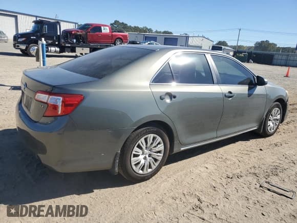 ✅ 2014 Toyota Camry LE • VIN: 4T4BF1FK8ER397612 • Лот: 89710355. Опубликован ранее на Copart с пробегом 71 986 миль. Бесплатный доступ к архиву аукционных продаж из США и подробный отчёт об истории автомобиля на DreamBid. Изображение 3.