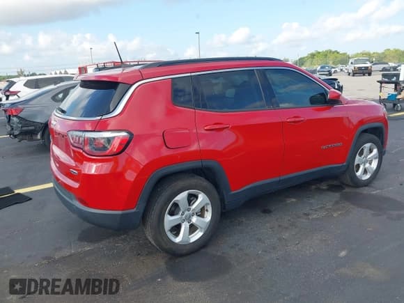 ✅ 2020 Jeep Compass Latitude • VIN: 3C4NJCBB2LT154879 • Lot: 42440693. Listed on IAAI with 67,762 mi. Free auction sales archive from the USA and detailed vehicle history report at DreamBid. Image 4.