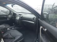 ✅ 2015 Kia Sorento EX • VIN: 5XYKU4A77FG636269 • Lot: 43336171. Listed on IAAI with 122,694 mi. Free auction sales archive from the USA and detailed vehicle history report at DreamBid. Image 5.