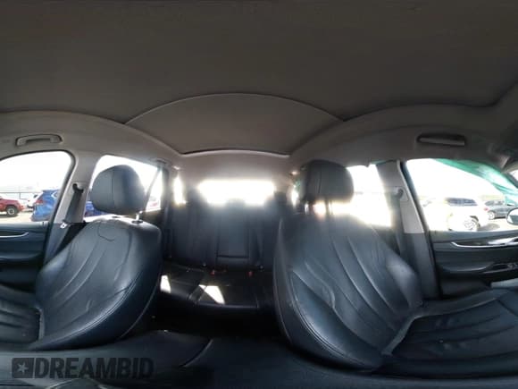 ✅ 2015 BMW X5 sDrive35i • VIN: 5UXKR2C5XF0H38920 • Lot: 43251474. Listed on IAAI with 130,812 mi. Free auction sales archive from the USA and detailed vehicle history report at DreamBid. Image 18.