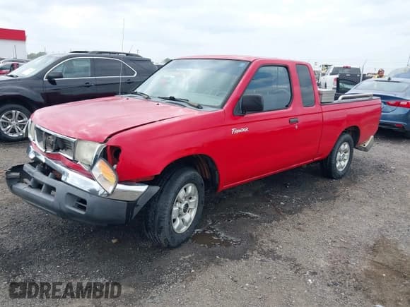 ✅ 2000 Nissan Frontier XE • VIN: 1N6DD26S0YC395959 • Lot: 42055294. Wystawiony na IAAI z przebiegiem 209 982 mil. Bezpłatny archiwum sprzedaży aukcyjnych z USA i szczegółowy raport historii pojazdu na DreamBid. Zdjęcie 2.