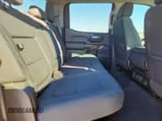 ✅ 2020 GMC Sierra 1500 Elevation • VIN: 1GTU9CED7LZ326222 • Lot: 90516845. Wystawiony na Copart z przebiegiem 79 035 mil. Bezpłatny archiwum sprzedaży aukcyjnych z USA i szczegółowy raport historii pojazdu na DreamBid. Zdjęcie 10.