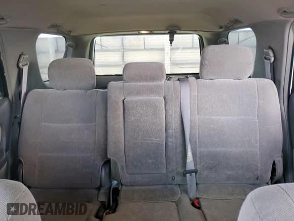 ✅ 2002 Toyota Sequoia SR5 • VIN: 5TDBT44A12S096389 • Лот: 70512415. Опубликован ранее на Copart с пробегом 309 865 миль. Бесплатный доступ к архиву аукционных продаж из США и подробный отчёт об истории автомобиля на DreamBid. Изображение 10.