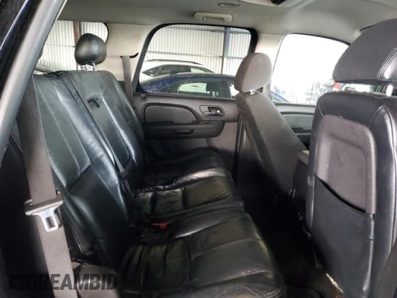 ✅ 2008 Chevrolet Tahoe LS • VIN: 1GNFC13C08J189100 • Lot: 92268665. Wystawiony na Copart z przebiegiem 201 875 mil. Bezpłatny archiwum sprzedaży aukcyjnych z USA i szczegółowy raport historii pojazdu na DreamBid. Zdjęcie 11.