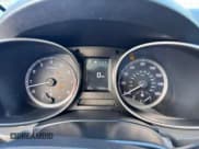 ✅ 2018 Hyundai Santa Fe 2.4L • VIN: 5XYZT3LB6JG565927 • Лот: 92522215. Опубликован ранее на Copart с пробегом 116 009 миль. Бесплатный доступ к архиву аукционных продаж из США и подробный отчёт об истории автомобиля на DreamBid. Изображение 8.