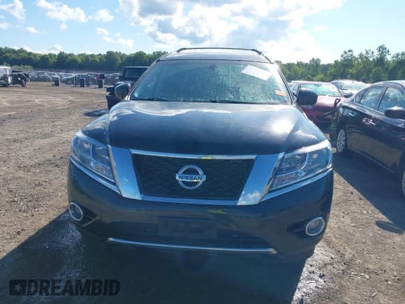 ✅ 2015 Nissan Pathfinder Platinum • VIN: 5N1AR2MM8FC602926 • Lot: 43074056. Listed on IAAI with 152,835 mi. Free auction sales archive from the USA and detailed vehicle history report at DreamBid. Image 12.
