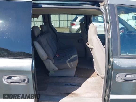 ✅ 2001 Dodge Caravan SE • VIN: 1B4GP24321B240793 • Lot: 43653097. Wystawiony na IAAI z przebiegiem 169 681 mil. Bezpłatny archiwum sprzedaży aukcyjnych z USA i szczegółowy raport historii pojazdu na DreamBid. Zdjęcie 8.