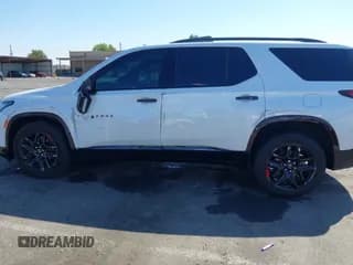 ✅ 2023 Chevrolet Traverse Premier • VIN: 1GNEVKKW3PJ223147 • Lot: 43291091. Wystawiony na IAAI z przebiegiem 23 104 mil. Bezpłatny archiwum sprzedaży aukcyjnych z USA i szczegółowy raport historii pojazdu na DreamBid. Zdjęcie 6.