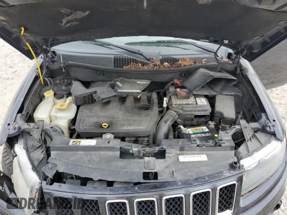 ✅ 2016 Jeep Compass Sport • VIN: 1C4NJDBB3GD586575 • Lot: 81213505. Wystawiony na Copart z przebiegiem 116 576 mil. Bezpłatny archiwum sprzedaży aukcyjnych z USA i szczegółowy raport historii pojazdu na DreamBid. Zdjęcie 12.