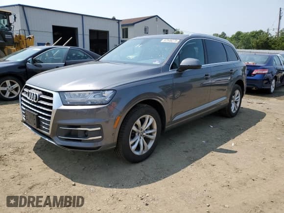 ✅ 2019 Audi Q7 Premium Plus • VIN: WA1LHAF71KD031327 • Лот: 67546275. Опубликован ранее на Copart с пробегом 71 996 миль. Бесплатный доступ к архиву аукционных продаж из США и подробный отчёт об истории автомобиля на DreamBid. Изображение 1.