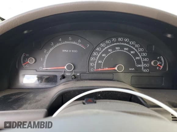 ✅ 2004 Lincoln LS Luxury • VIN: 1LNHM86SX4Y628777 • Lot: 75722604. Wystawiony na Copart z przebiegiem Nie podano. Bezpłatny archiwum sprzedaży aukcyjnych z USA i szczegółowy raport historii pojazdu na DreamBid. Zdjęcie 9.