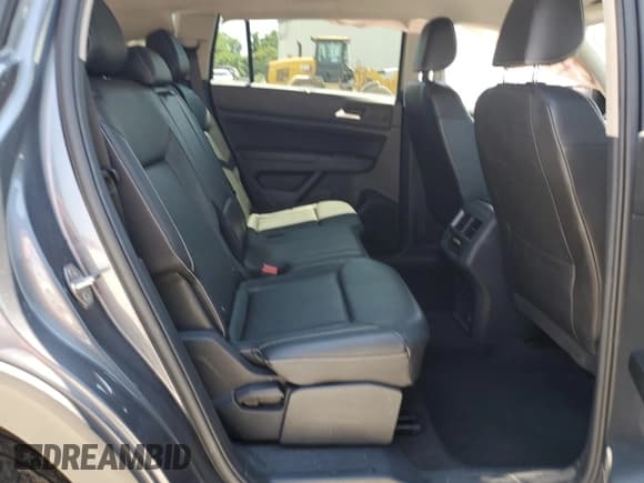 ✅ 2021 Volkswagen Atlas SE • VIN: 1V2LP2CA2MC522477 • Lot: 65908305. Listed on Copart with 64,273 mi. Free auction sales archive from the USA and detailed vehicle history report at DreamBid. Image 11.