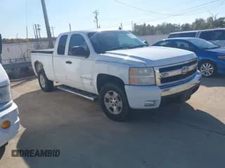 ✅ 2007 Chevrolet Silverado 1500 1LT • VIN: 2GCEC19C071665141 • Lot: 43613388. Listed on IAAI with 262,482 mi. Free auction sales archive from the USA and detailed vehicle history report at DreamBid. Image 1.
