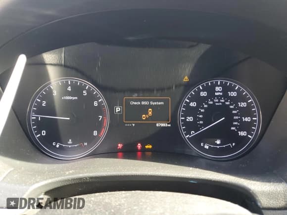 ✅ 2015 Hyundai Genesis 3.8L • VIN: KMHGN4JE6FU064588 • Lot: 79734554. Wystawiony na Copart z przebiegiem 87 993 mil. Bezpłatny archiwum sprzedaży aukcyjnych z USA i szczegółowy raport historii pojazdu na DreamBid. Zdjęcie 9.