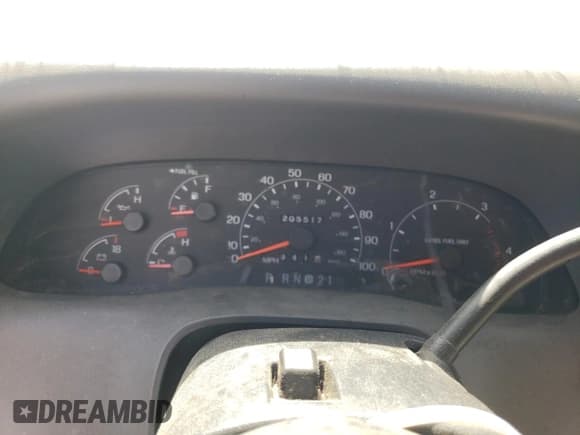 ✅ 2001 Ford F-350 XL • VIN: 1FTSW31F11ED91045 • Lot: 80675325. Listed on Copart with 205,517 mi. Free auction sales archive from the USA and detailed vehicle history report at DreamBid. Image 9.