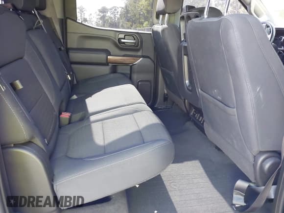 ✅ 2021 Chevrolet Silverado 1500 RST • VIN: 3GCPWDETXMG416324 • Lot: 42035098. Wystawiony na IAAI z przebiegiem 62 771 mil. Bezpłatny archiwum sprzedaży aukcyjnych z USA i szczegółowy raport historii pojazdu na DreamBid. Zdjęcie 8.