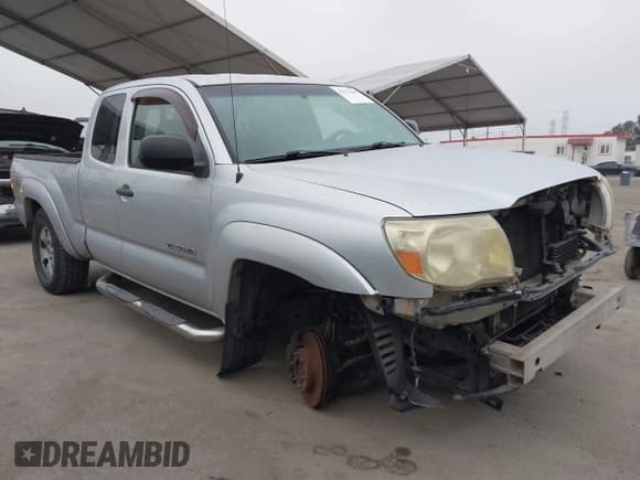 ✅ 2006 Toyota Tacoma PreRunner • VIN: 5TETU62N16Z184435 • Lot: 42373601. Listed on IAAI with 249,324 mi. Free auction sales archive from the USA and detailed vehicle history report at DreamBid. Image 1.