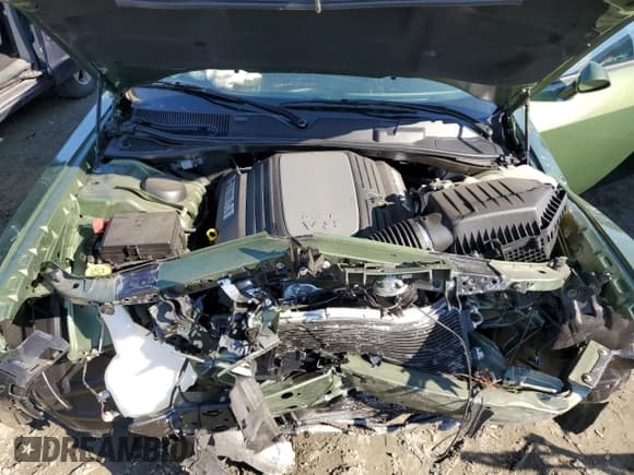 ✅ 2022 Dodge Challenger R/T • VIN: 2C3CDZBT0NH135774 • Lot: 66139672. Wystawiony na Copart z przebiegiem 9 186 mil. Bezpłatny archiwum sprzedaży aukcyjnych z USA i szczegółowy raport historii pojazdu na DreamBid. Zdjęcie 7.