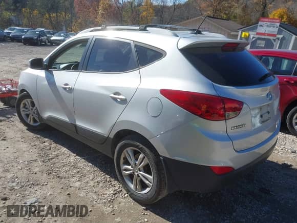 2013 Hyundai Tucson GLS с VIN KM8JUCAC7DU593918, выставлен на аукционе IAAI как лот 43626735 с пробегом 141 479 миль миль и . История ставок и продаж доступна на DreamBid. Изображение 3.
