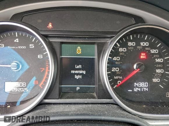 ✅ 2013 Audi Q7 Premium Plus • VIN: WA1LGAFE1DD004097 • Lot: 95960875. Wystawiony na Copart z przebiegiem 124 174 mil. Bezpłatny archiwum sprzedaży aukcyjnych z USA i szczegółowy raport historii pojazdu na DreamBid. Zdjęcie 9.