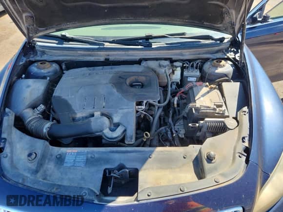 2011 Chevrolet Malibu 1LS z VIN 1G1ZB5E16BF220266, wystawiony jako Copart lot #84942085 z przebiegiem 216 547 mil mil oraz Szkoda całkowita • Salvage title. Historia ofert i sprzedaży dostępna na DreamBid. Obrazek 11.