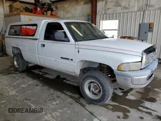 ✅ 2000 Dodge 1500 • VIN: 1B7HF16Z4YS596159 • Лот: 67045704. Опубликован ранее на Copart с пробегом 151 822 миль. Бесплатный доступ к архиву аукционных продаж из США и подробный отчёт об истории автомобиля на DreamBid. Изображение 4.