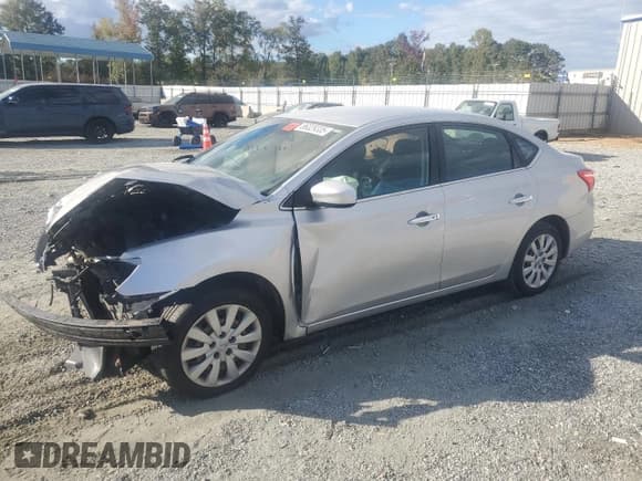 ✅ 2017 Nissan Sentra SV • VIN: 3N1AB7AP6HY353785 • Lot: 86329335. Listed on Copart with 122,988 mi. Free auction sales archive from the USA and detailed vehicle history report at DreamBid. Image 1.
