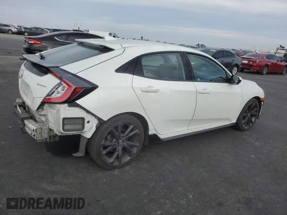 ✅ 2018 Honda Civic Sport • VIN: SHHFK7H41JU404723 • Лот: 92498205. Опубликован ранее на Copart с пробегом 97 572 миль. Бесплатный доступ к архиву аукционных продаж из США и подробный отчёт об истории автомобиля на DreamBid. Изображение 3.