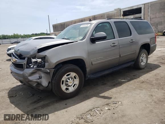 ✅ 2012 Chevrolet Suburban • VIN: 1GNWKMEG3CR211461 • Lot: 51816794. Listed on Copart with 187,088 mi. Free auction sales archive from the USA and detailed vehicle history report at DreamBid. Image 1.