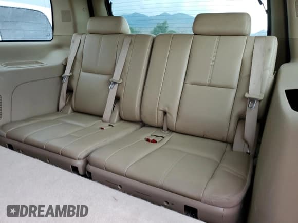 ✅ 2010 Chevrolet Tahoe LT • VIN: 1GNUKBE04AR249678 • Лот: 57116273. Опубликован ранее на Copart с пробегом 205 834 миль. Бесплатный доступ к архиву аукционных продаж из США и подробный отчёт об истории автомобиля на DreamBid. Изображение 10.