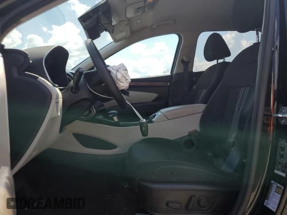 ✅ 2024 Hyundai Tucson SEL • VIN: 5NMJB3DE3RH367963 • Lot: 72586424. Wystawiony na Copart z przebiegiem 27 784 mil. Bezpłatny archiwum sprzedaży aukcyjnych z USA i szczegółowy raport historii pojazdu na DreamBid. Zdjęcie 7.