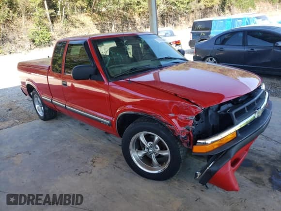 ✅ 2002 Chevrolet S-10 LS • VIN: 1GCCS19W328125227 • Лот: 71923304. Опубликован ранее на Copart с пробегом 146 872 миль. Бесплатный доступ к архиву аукционных продаж из США и подробный отчёт об истории автомобиля на DreamBid. Изображение 4.